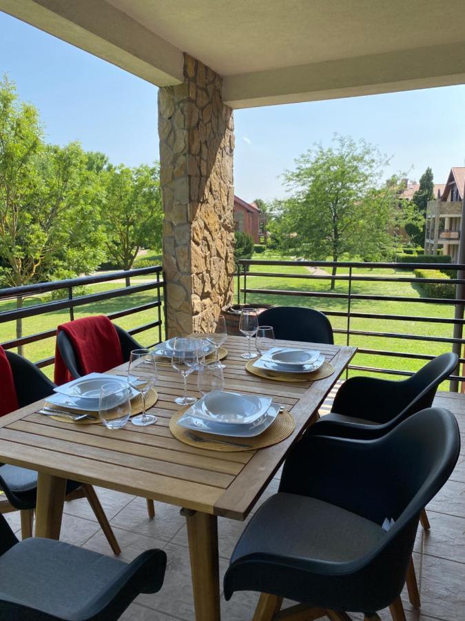 Bad-Buek Golf & Wellnes Apartman Villapark Екстериор снимка